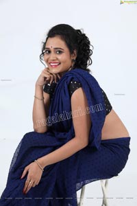 VJ Jaanu in Navy Blue Chiffon Saree