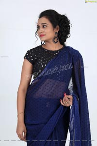 VJ Jaanu in Navy Blue Chiffon Saree