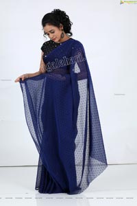 VJ Jaanu in Navy Blue Chiffon Saree