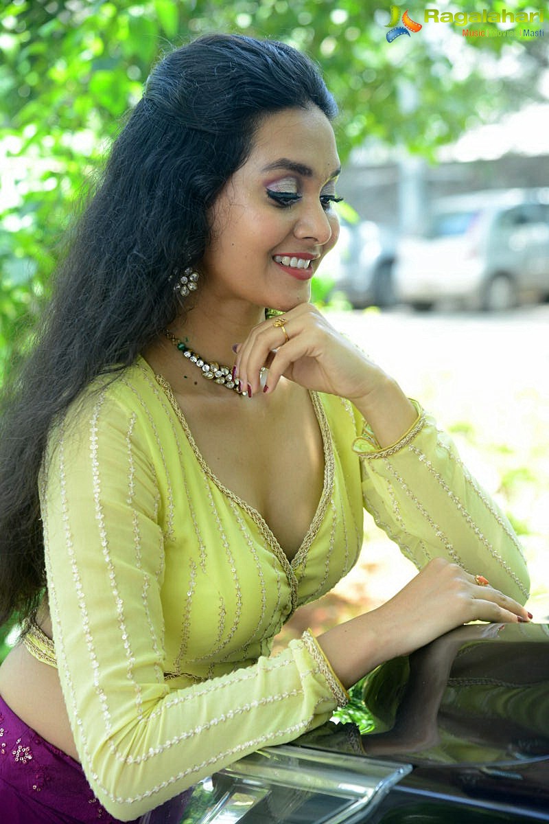 Gnana Priya at Veyi Subhamulu Kalugu Neeku Movie Teaser Launch, Gallery