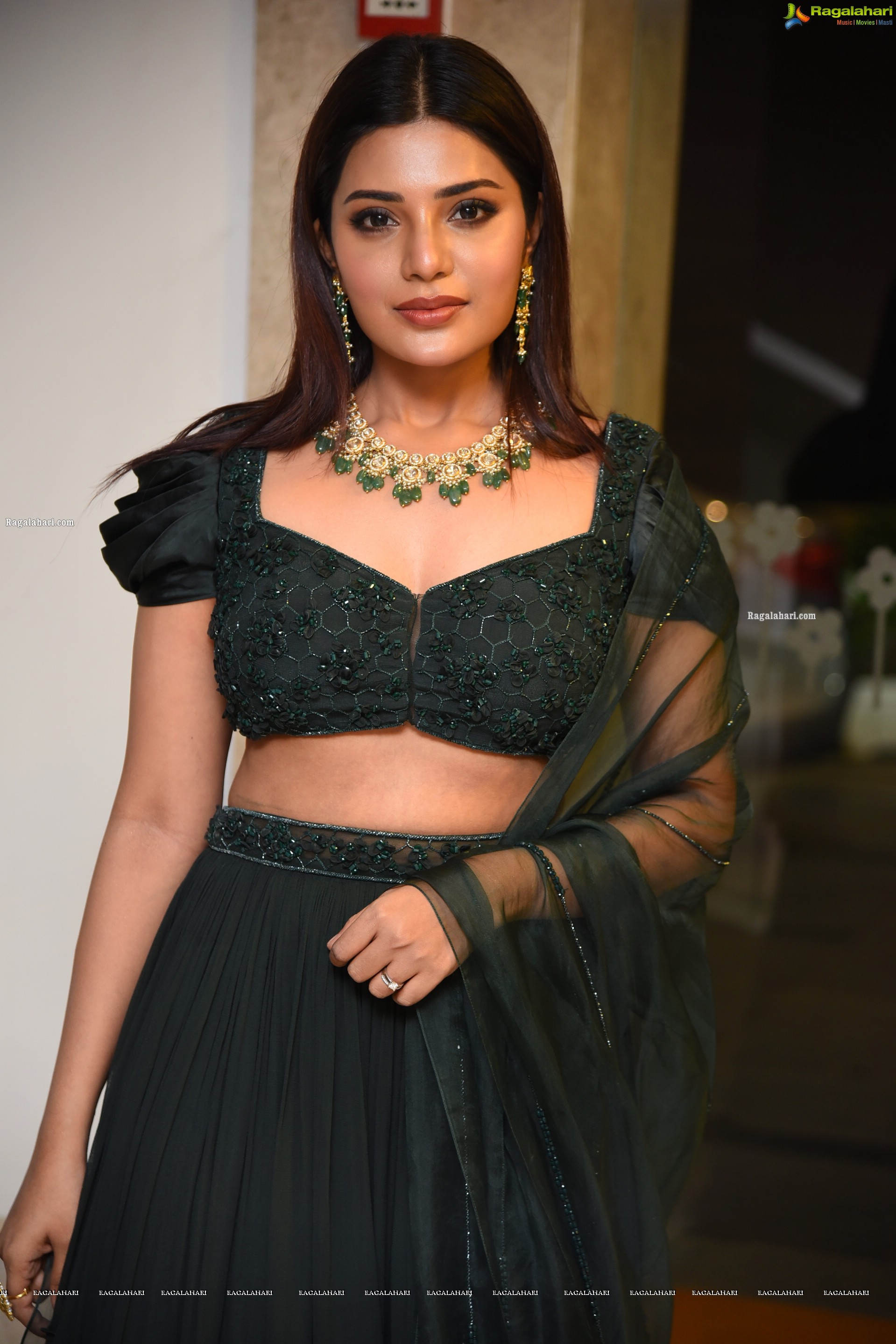 Aathmika at Vijaya Raghavan Movie Pre-Release Event, HD Photo Gallery