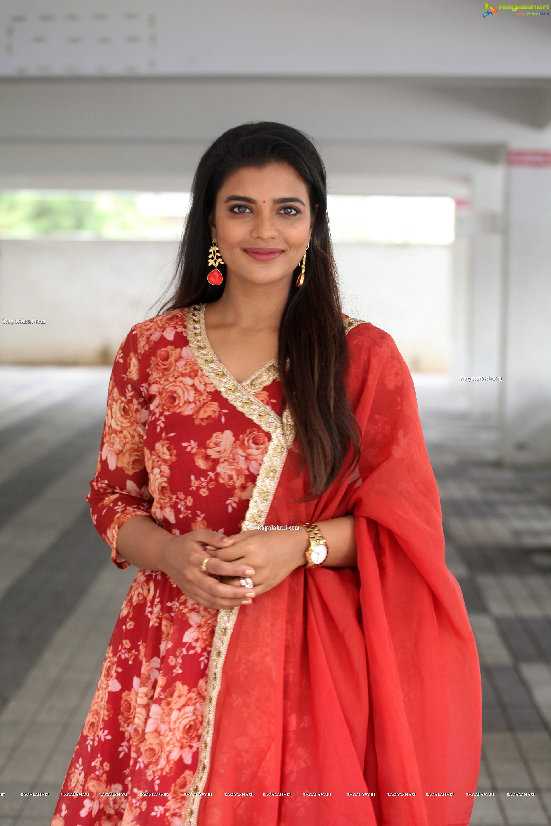 Aishwarya Rajesh at Republic Movie Interview, HD Photo Gallery