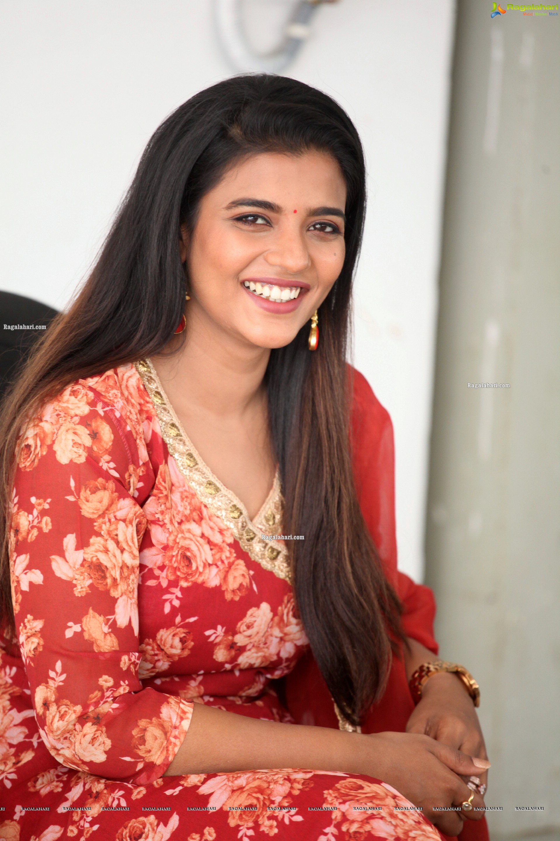 Aishwarya Rajesh at Republic Movie Interview, HD Photo Gallery