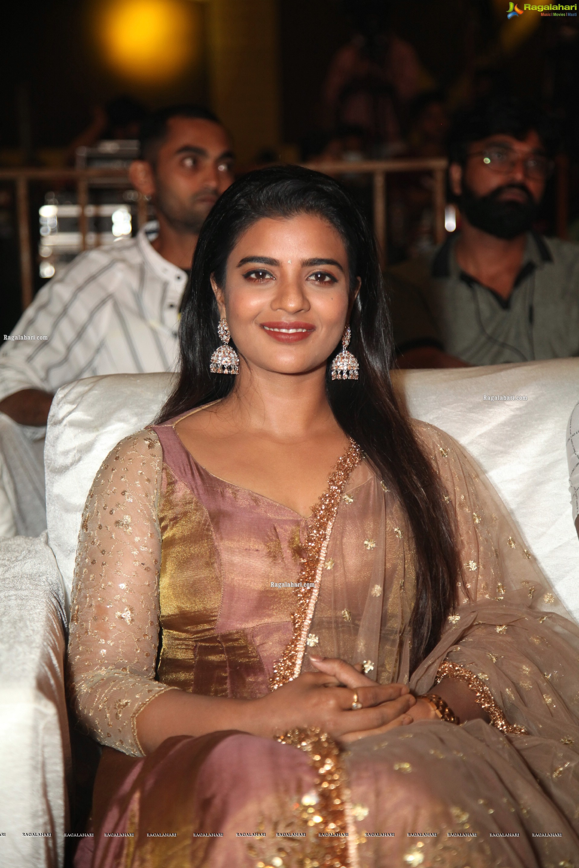 Aishwarya Rajesh at Republic Movie Pre Release Event, HD Photo Gallery