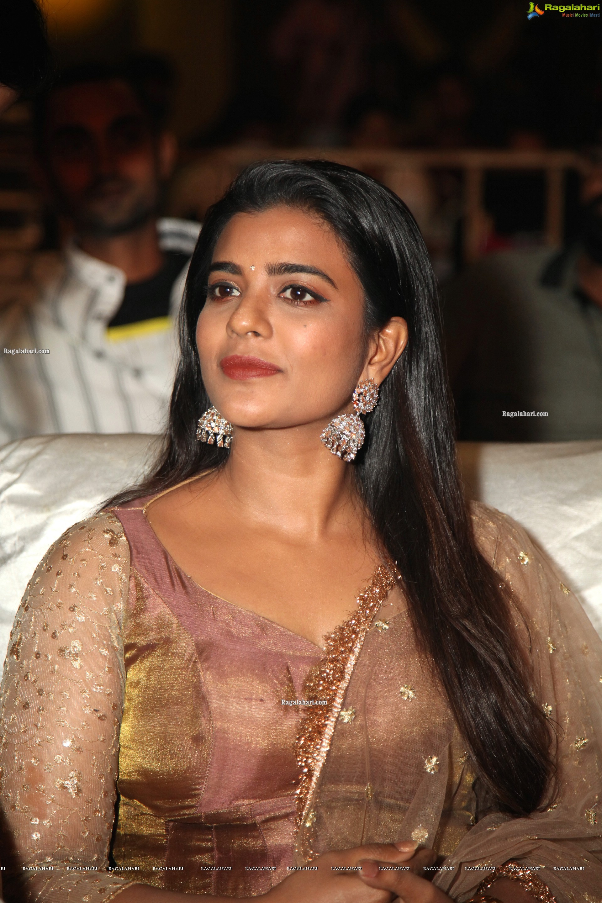 Aishwarya Rajesh at Republic Movie Pre Release Event, HD Photo Gallery