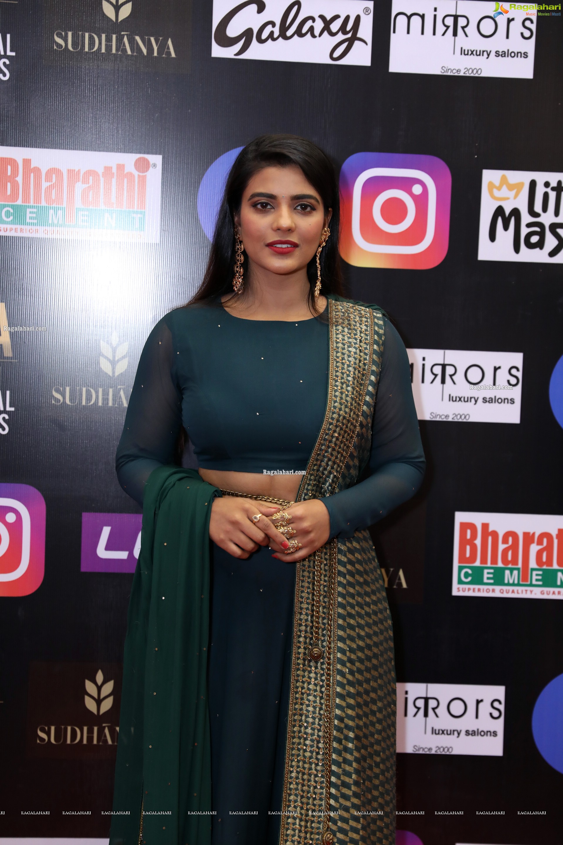 Aishwarya Rajesh at SIIMA Awards 2021 Day 2, HD Photo Gallery