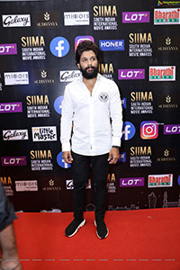 Allu Arjun at SIIMA Awards 2021 Day 2