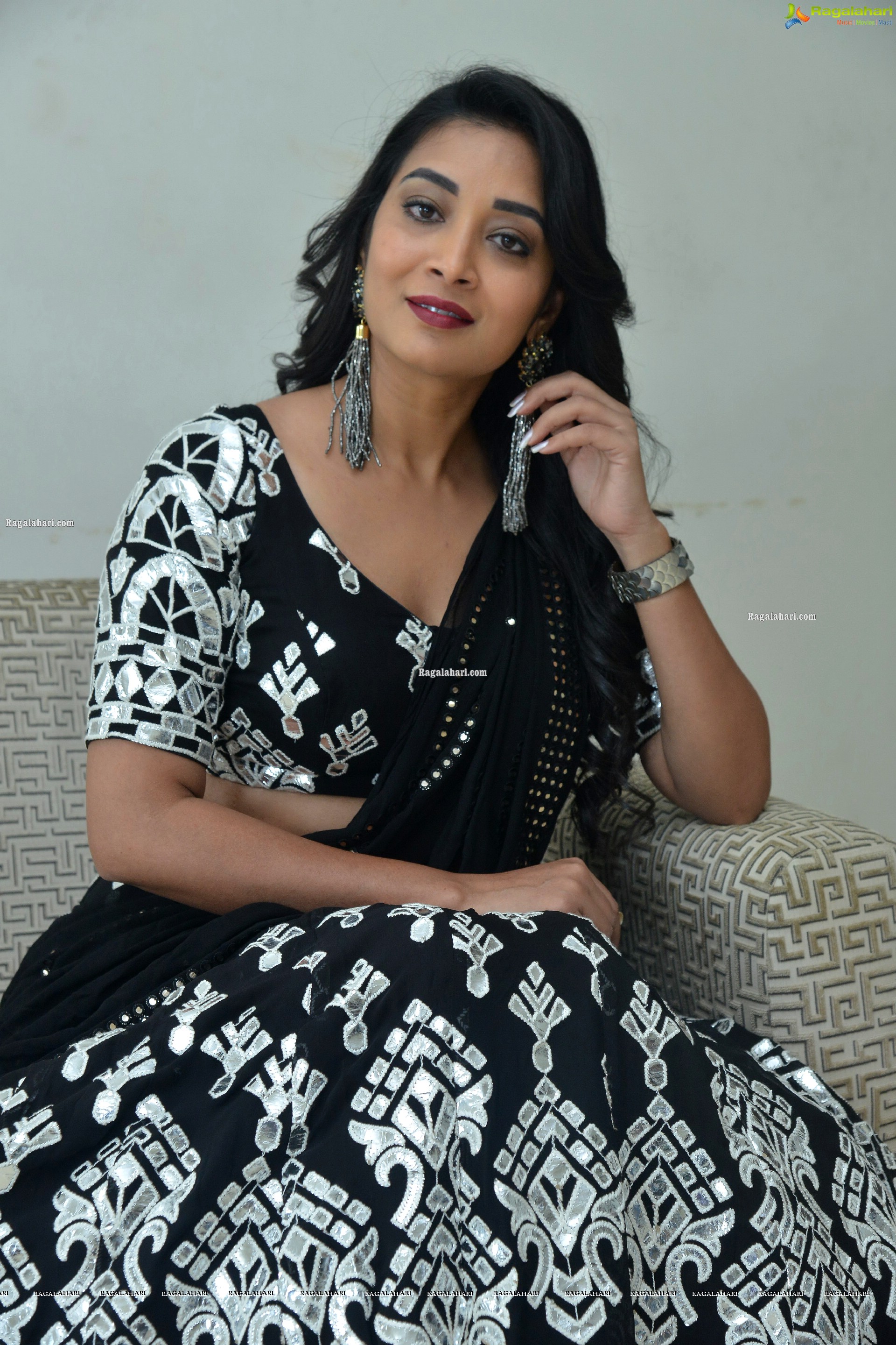 Bhanu Shree at Nallamala Movie Teaser Launch, HD Photo Gallery