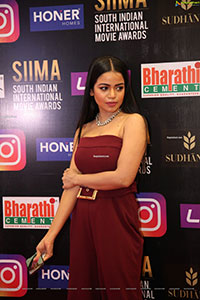 Bhavya Sri at SIIMA Awards 2021