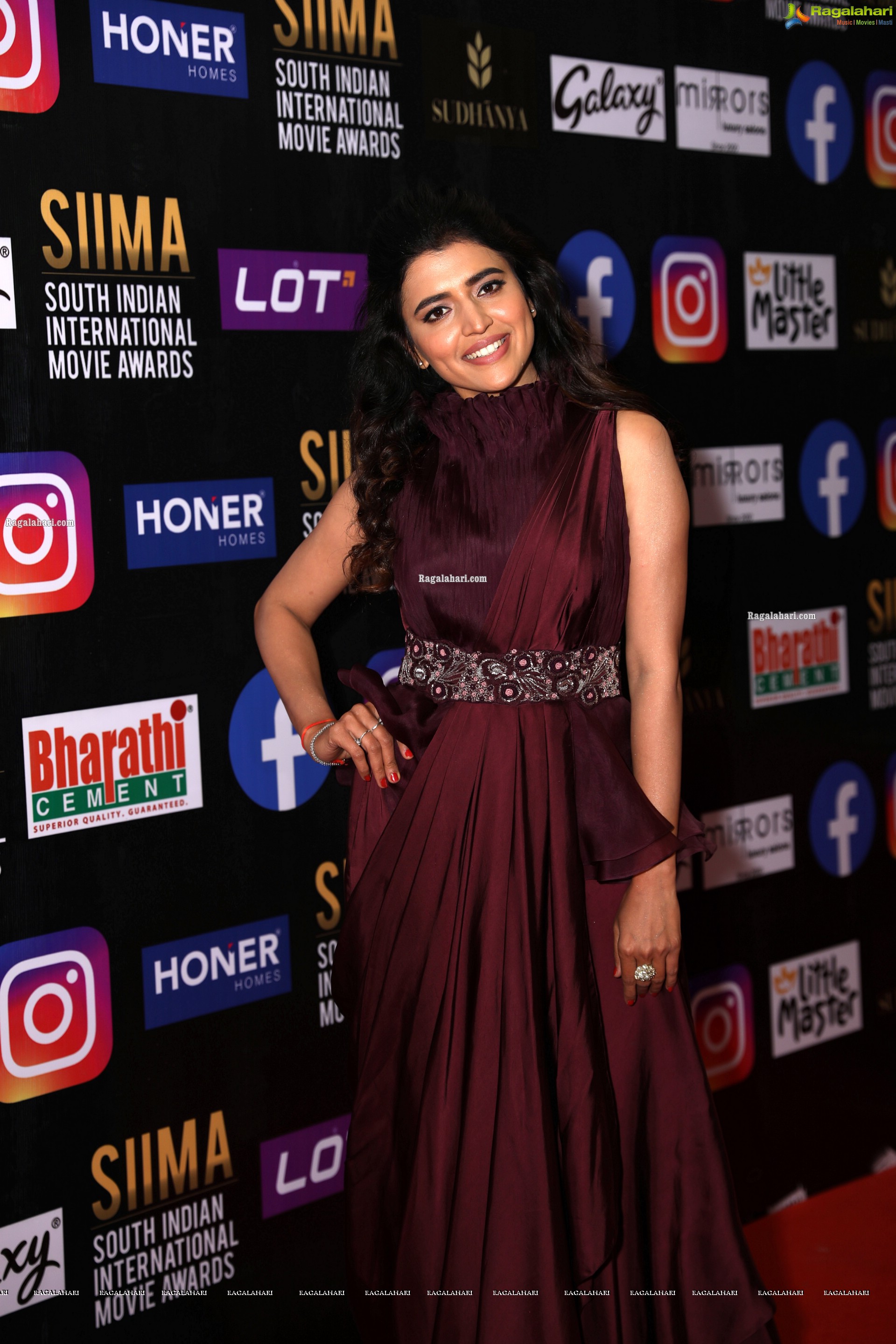 Chitra Shukla at SIIMA Awards 2021, HD Photo Gallery