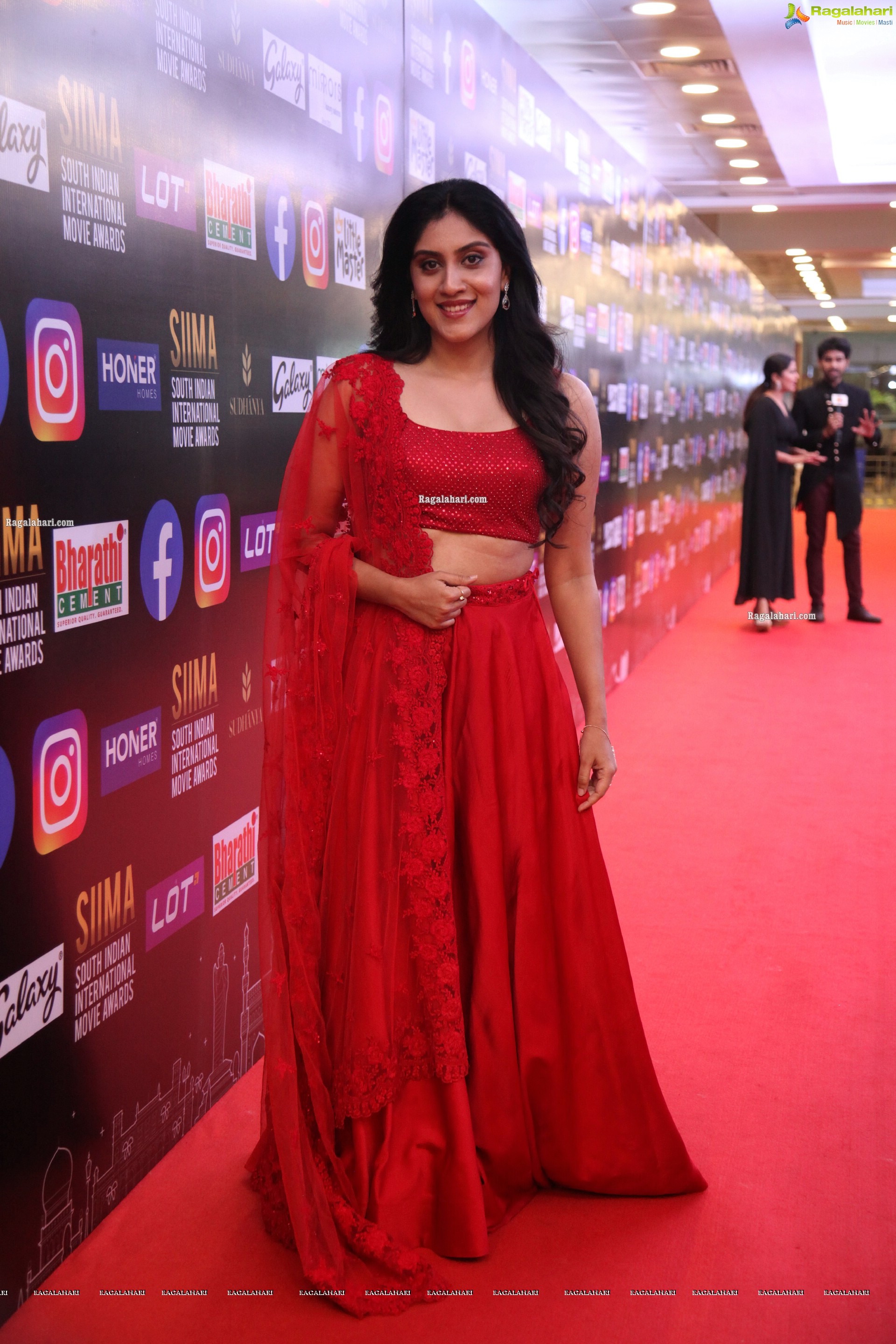 Dhanya Balakrishna At SIIMA Awards 2021, HD Photo Gallery