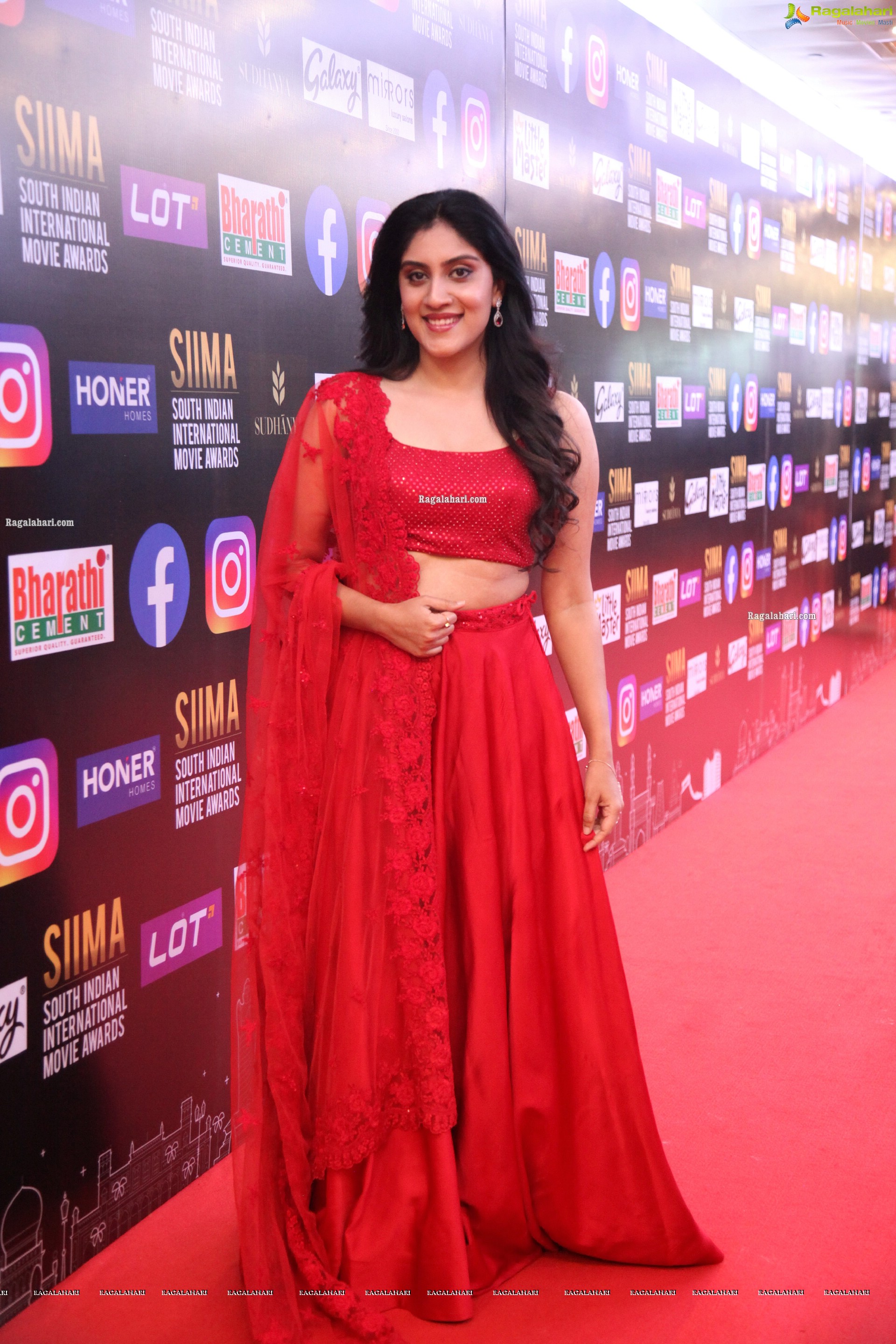 Dhanya Balakrishna At SIIMA Awards 2021, HD Photo Gallery