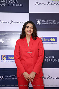 Divyansha Kaushik at Make Your Own Perfume News Store Launch