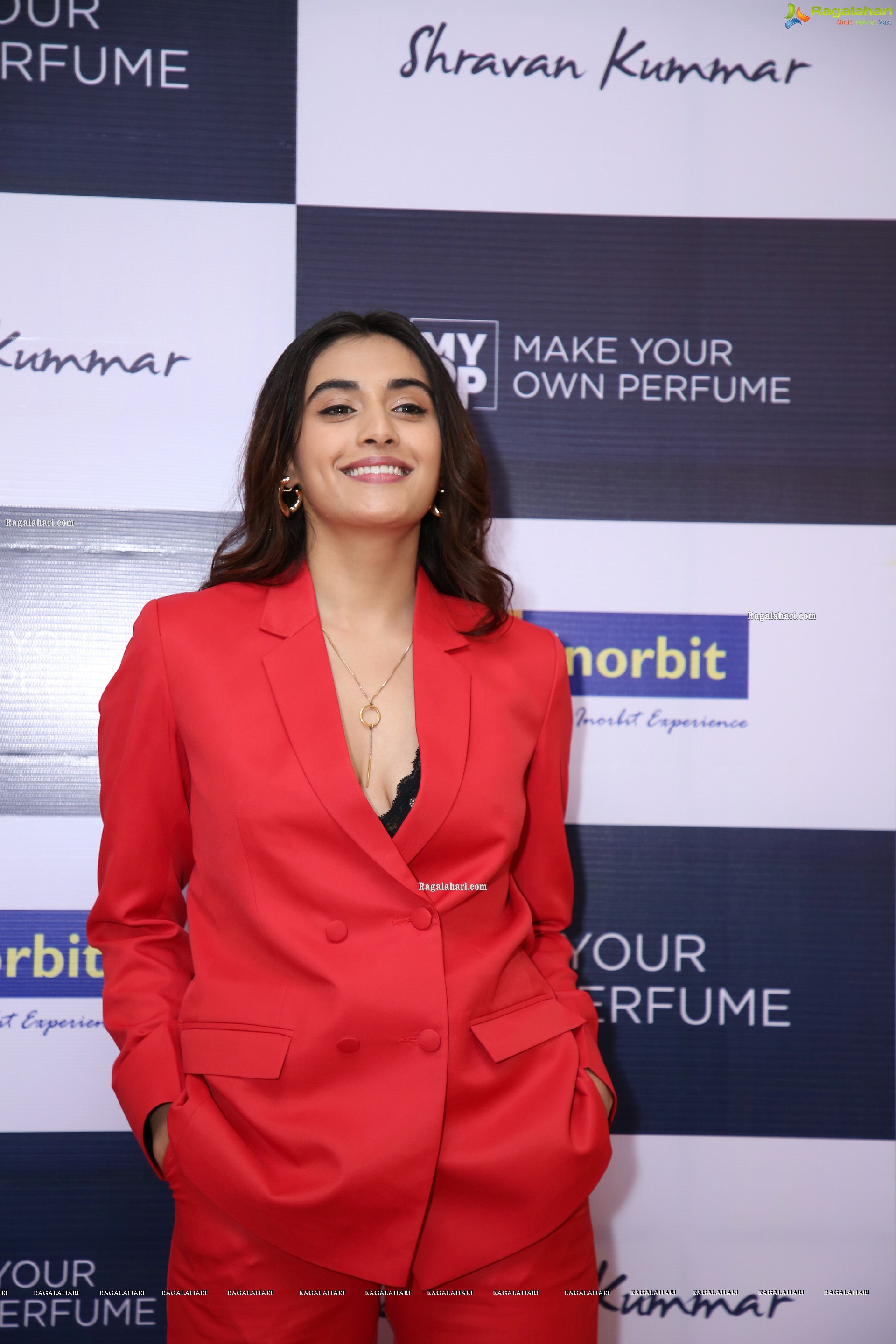 Divyansha Kaushik at Make Your Own Perfume News Store Launch, HD Photo Gallery