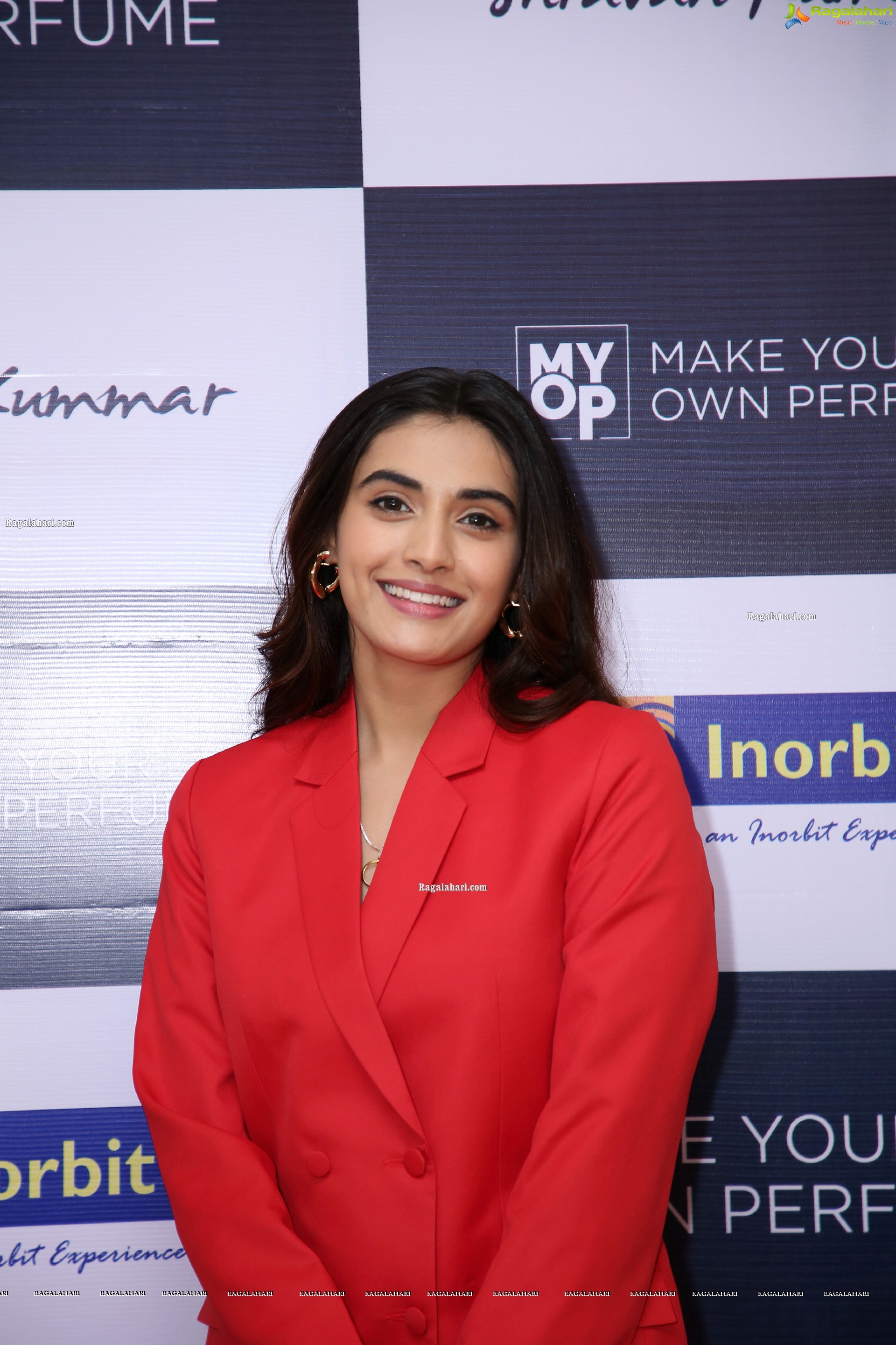 Divyansha Kaushik at Make Your Own Perfume News Store Launch, HD Photo Gallery