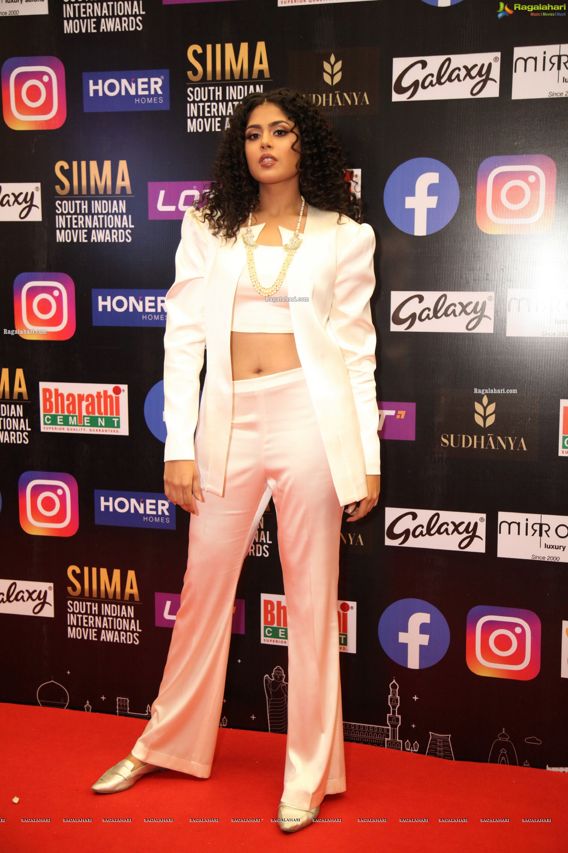 Faria Abdullah At SIIMA Awards 2021, HD Photo Gallery