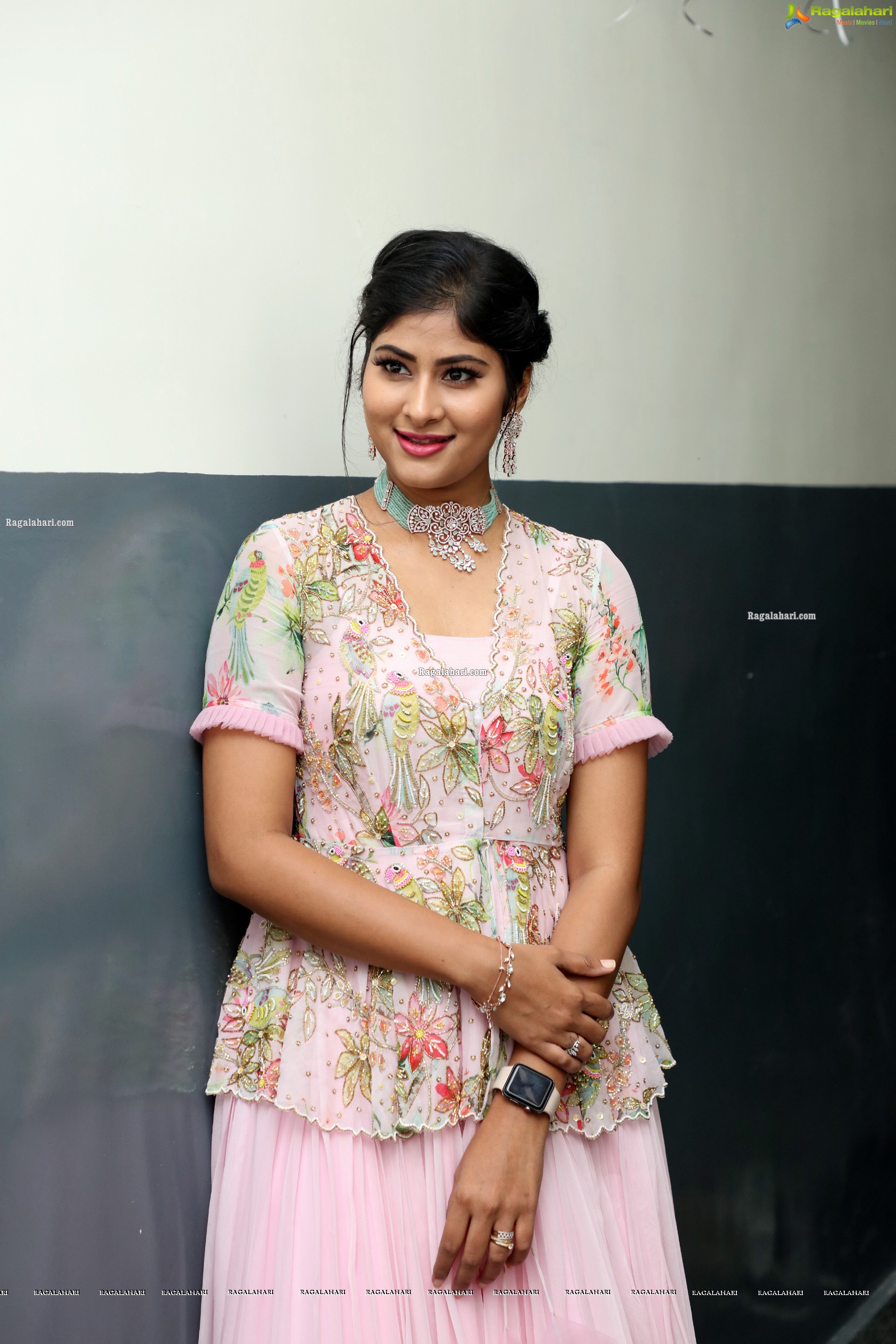 Gauthamy Chowdary Stills at Gismat Mandi Arabic Restaurant Launch, HD Photo Gallery