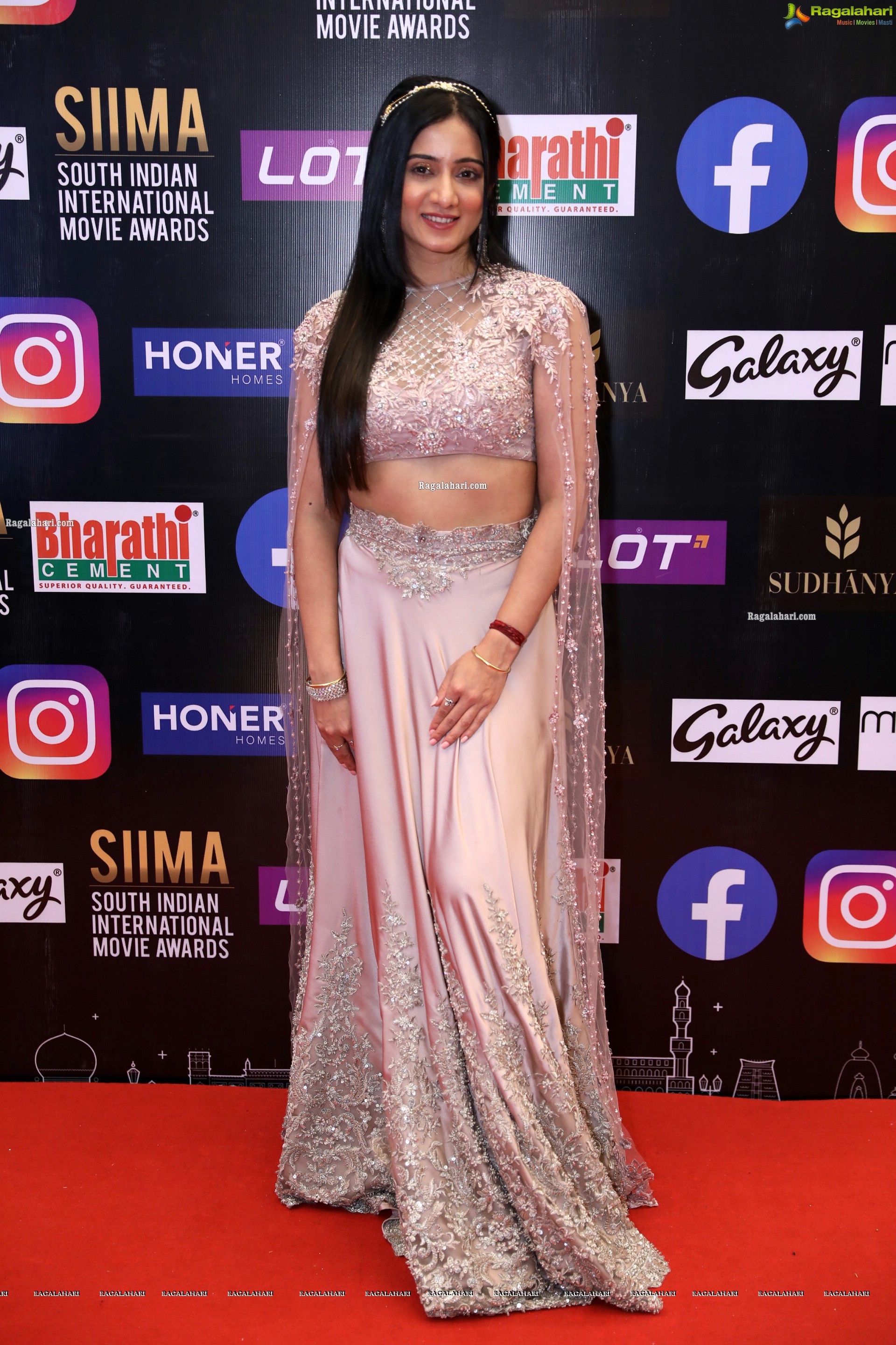 Harshika Poonacha at SIIMA Awards 2021 Day 2, HD Photo Gallery