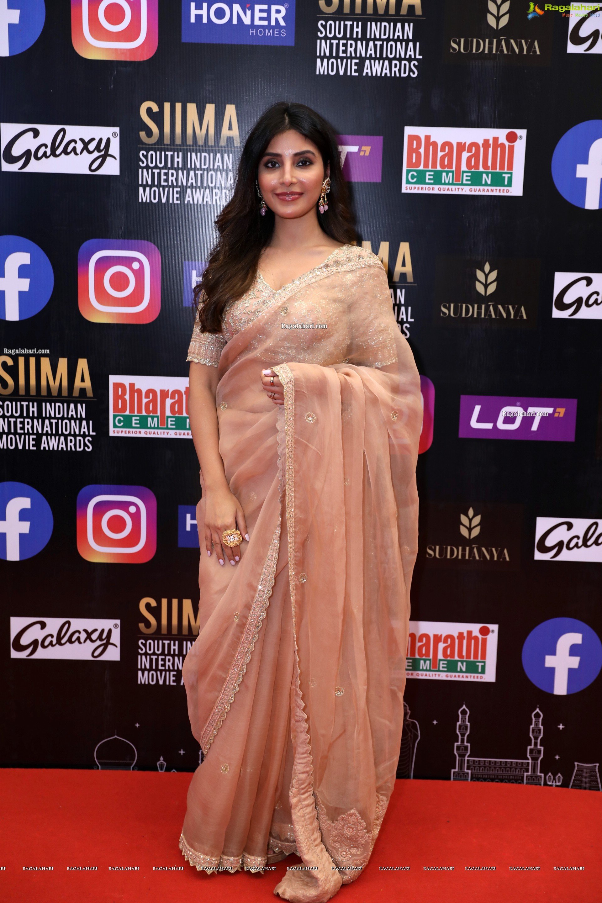 Harshita Gaur at SIIMA Awards 2021 Day 2, HD Photo Gallery