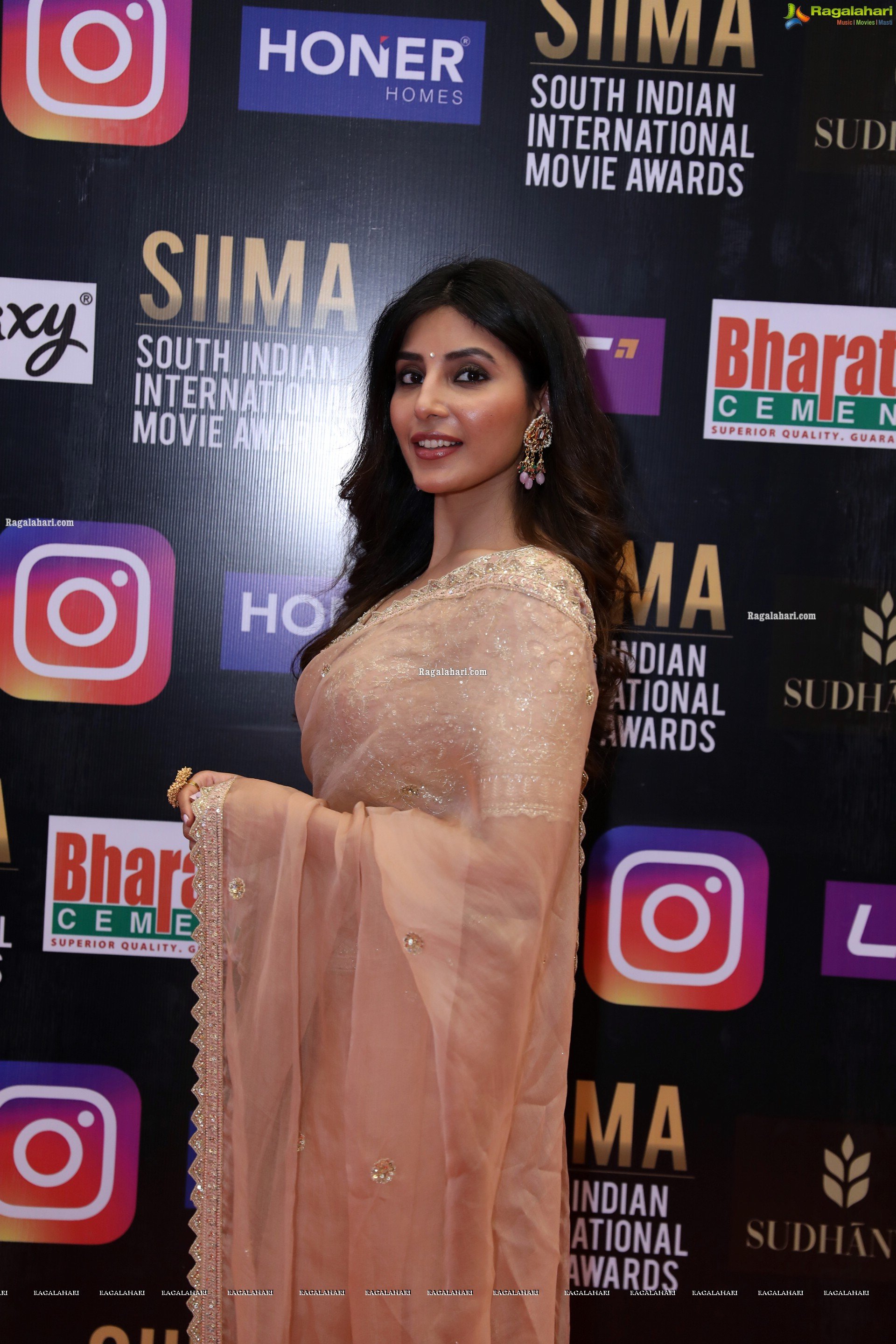 Harshita Gaur at SIIMA Awards 2021 Day 2, HD Photo Gallery