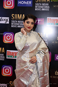 Karunya Ram at SIIMA Awards 2021 Day 2