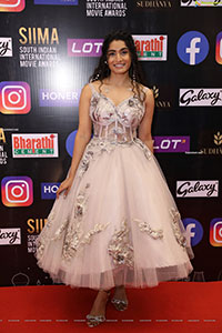 Krishi Thapanda at SIIMA Awards 2021 Day 2