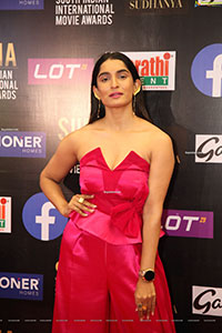 Krishi Thapanda at SIIMA Awards 2021