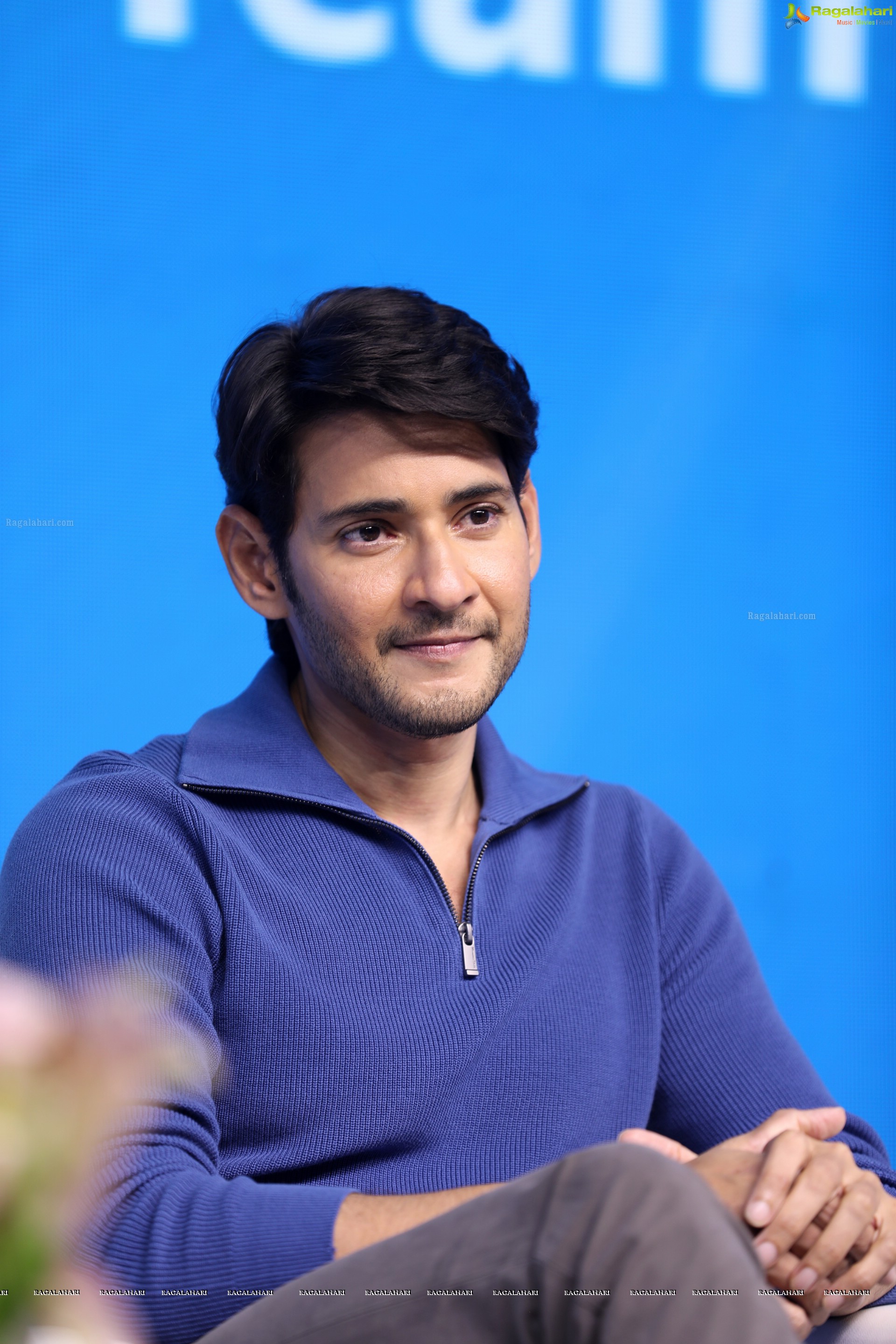 Mahesh Babu at Big C Press Meet, HD Photo Gallery