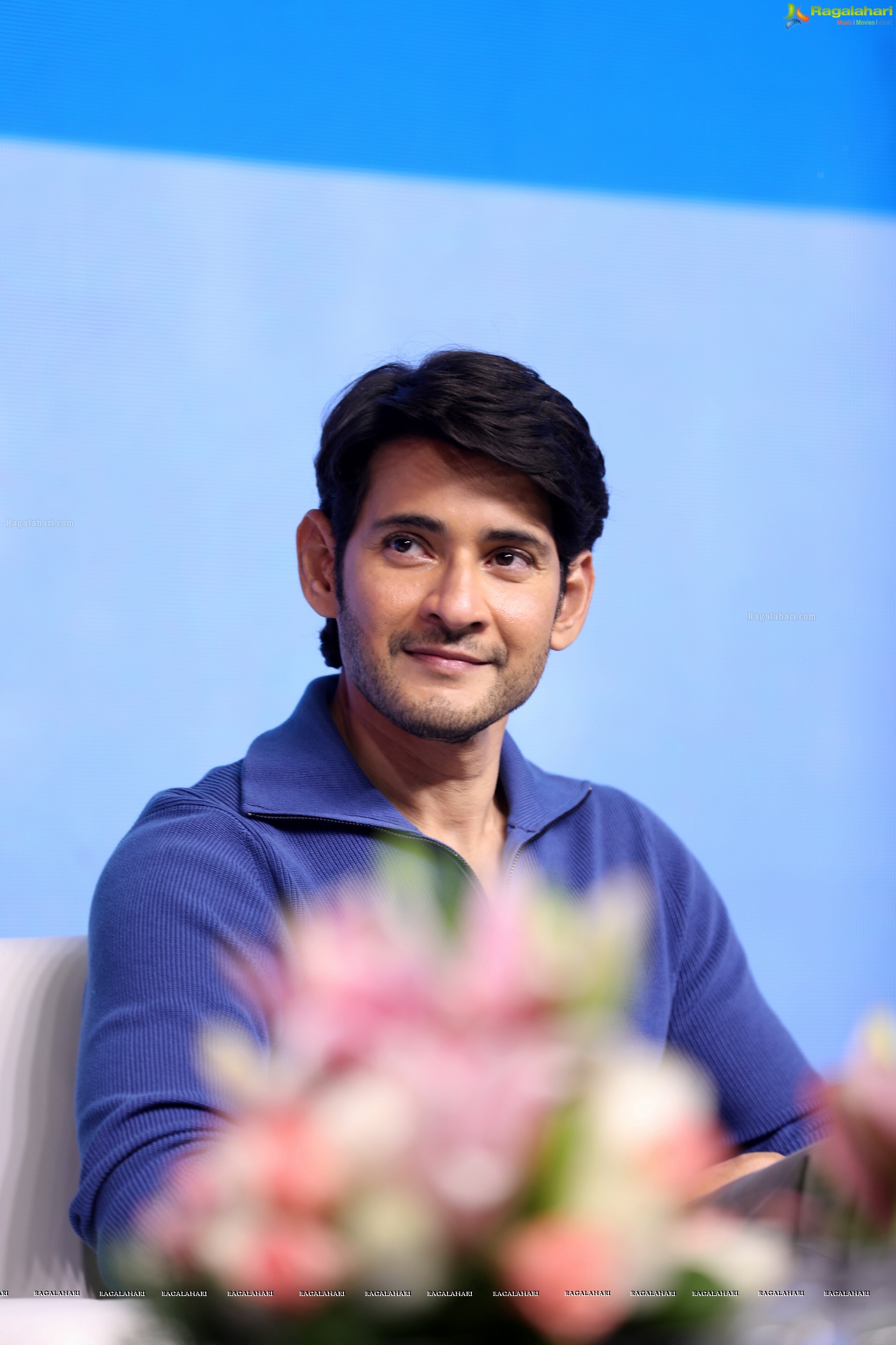 Mahesh Babu at Big C Press Meet, HD Photo Gallery