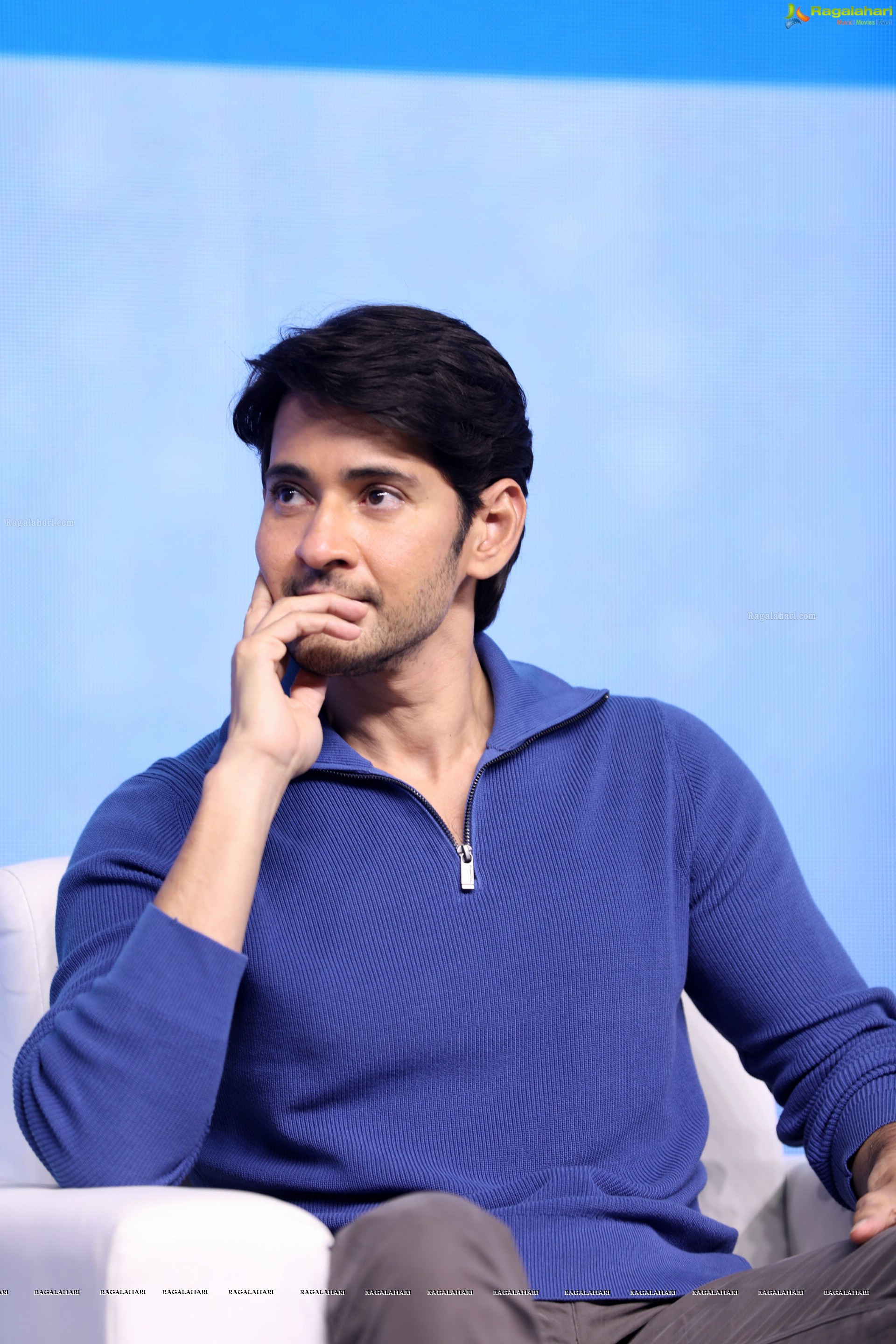 Mahesh Babu at Big C Press Meet, HD Photo Gallery