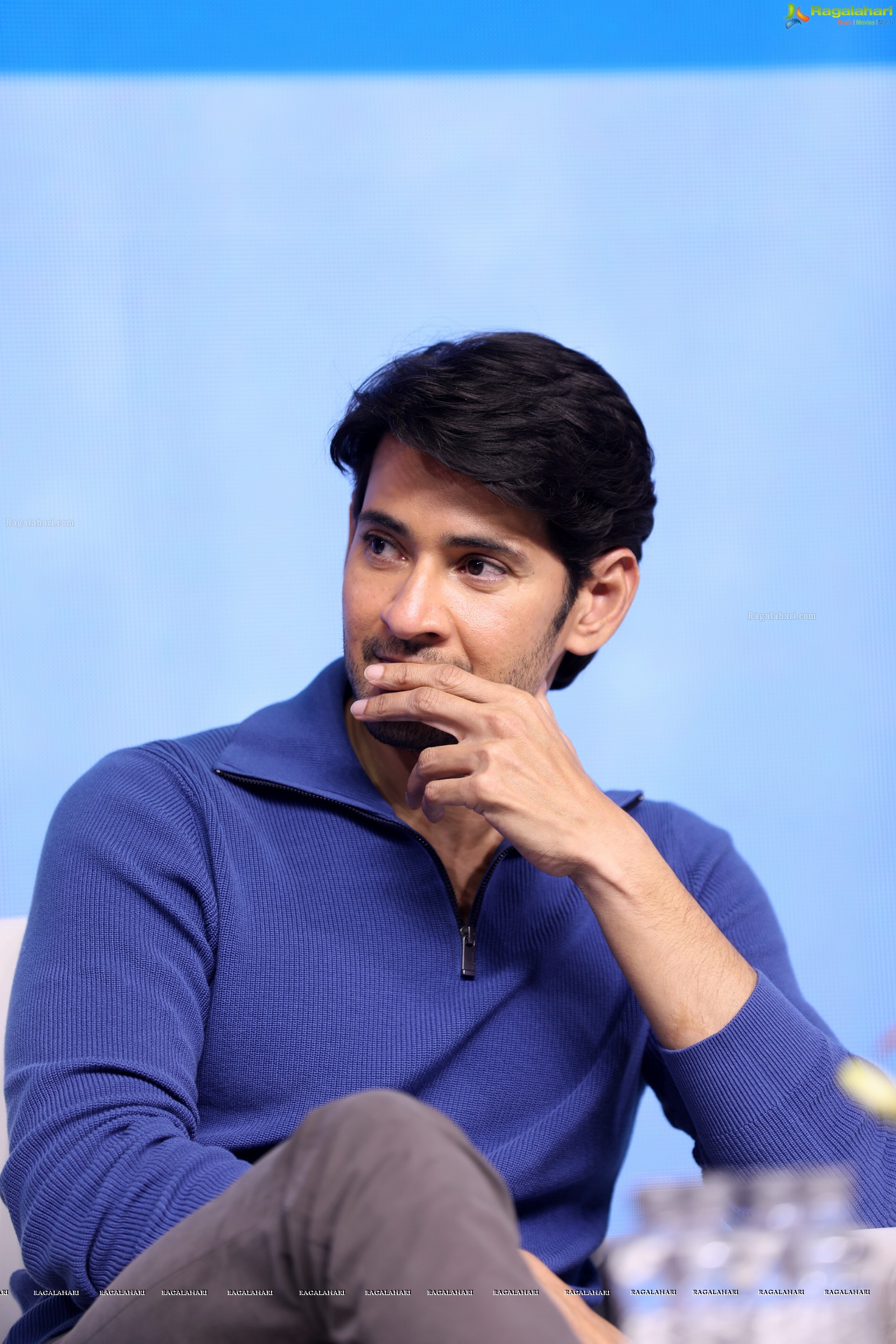 Mahesh Babu at Big C Press Meet, HD Photo Gallery