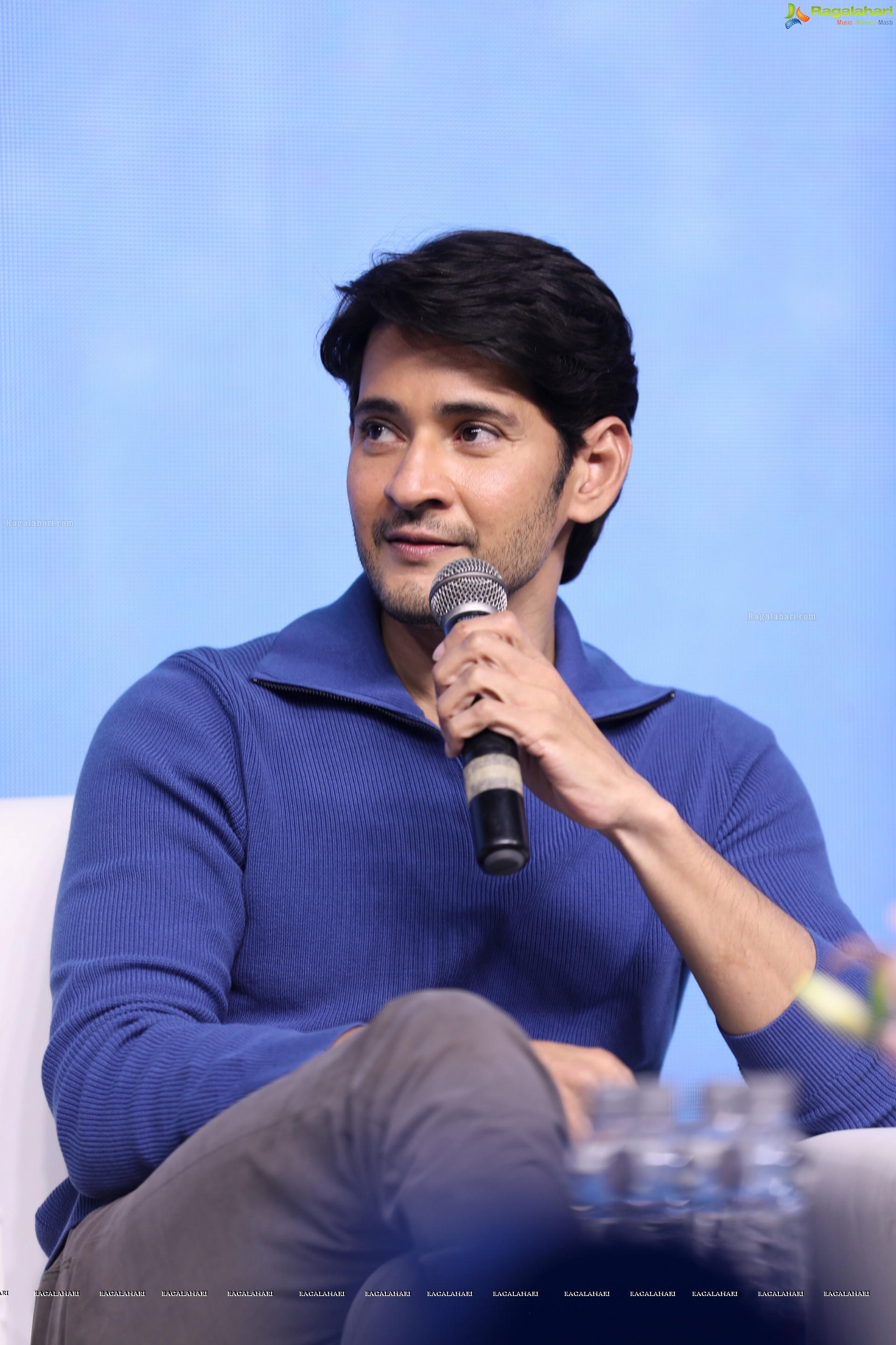 Mahesh Babu at Big C Press Meet, HD Photo Gallery