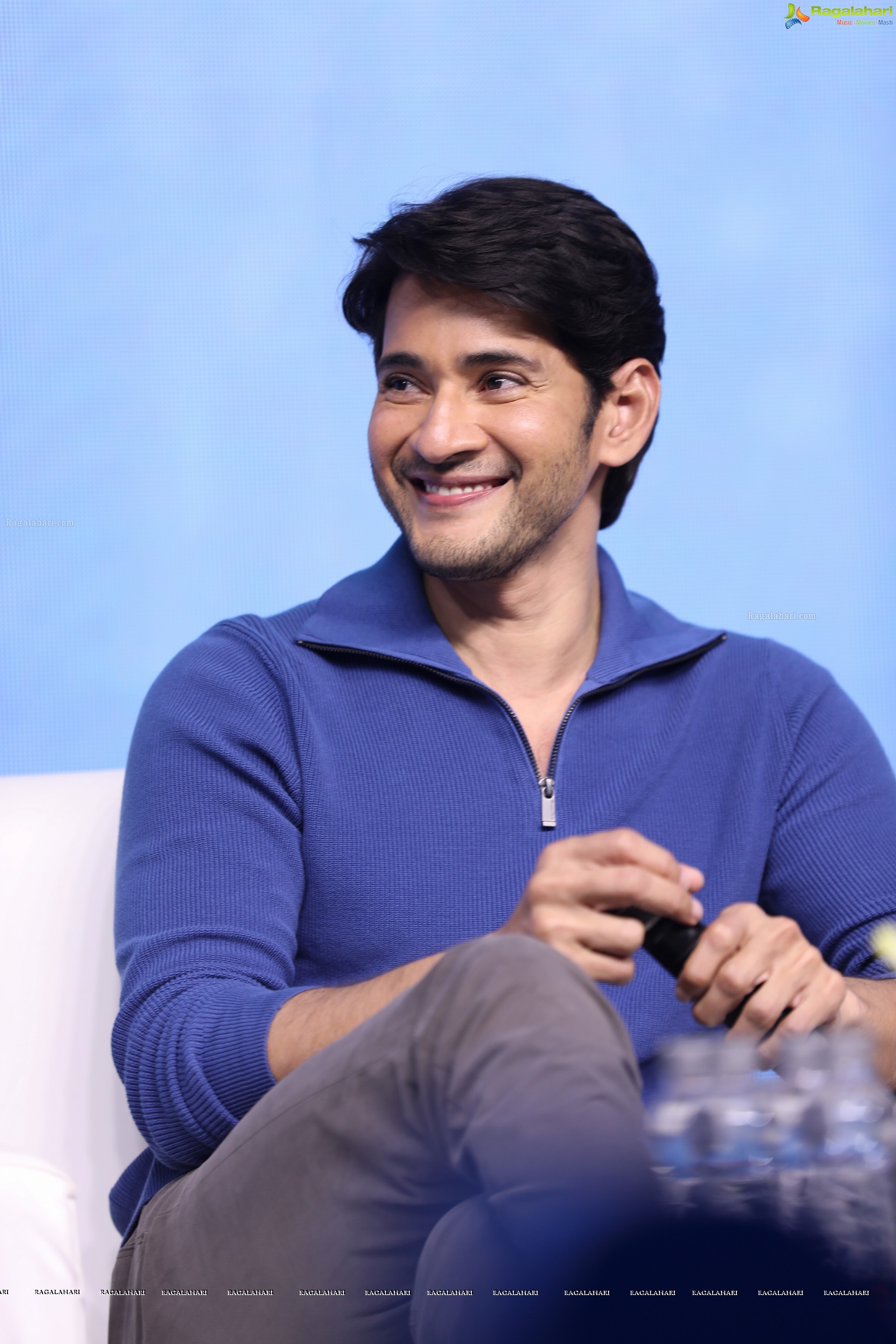 Mahesh Babu at Big C Press Meet, HD Photo Gallery