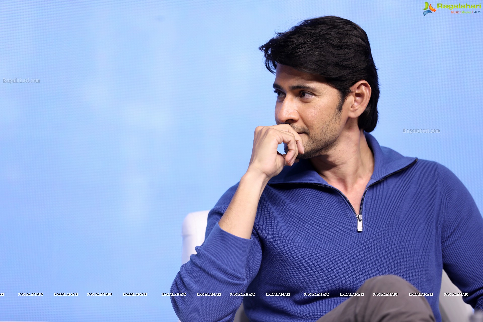 Mahesh Babu at Big C Press Meet, HD Photo Gallery