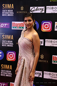 Lakshmi Manchu at SIIMA Awards 2021