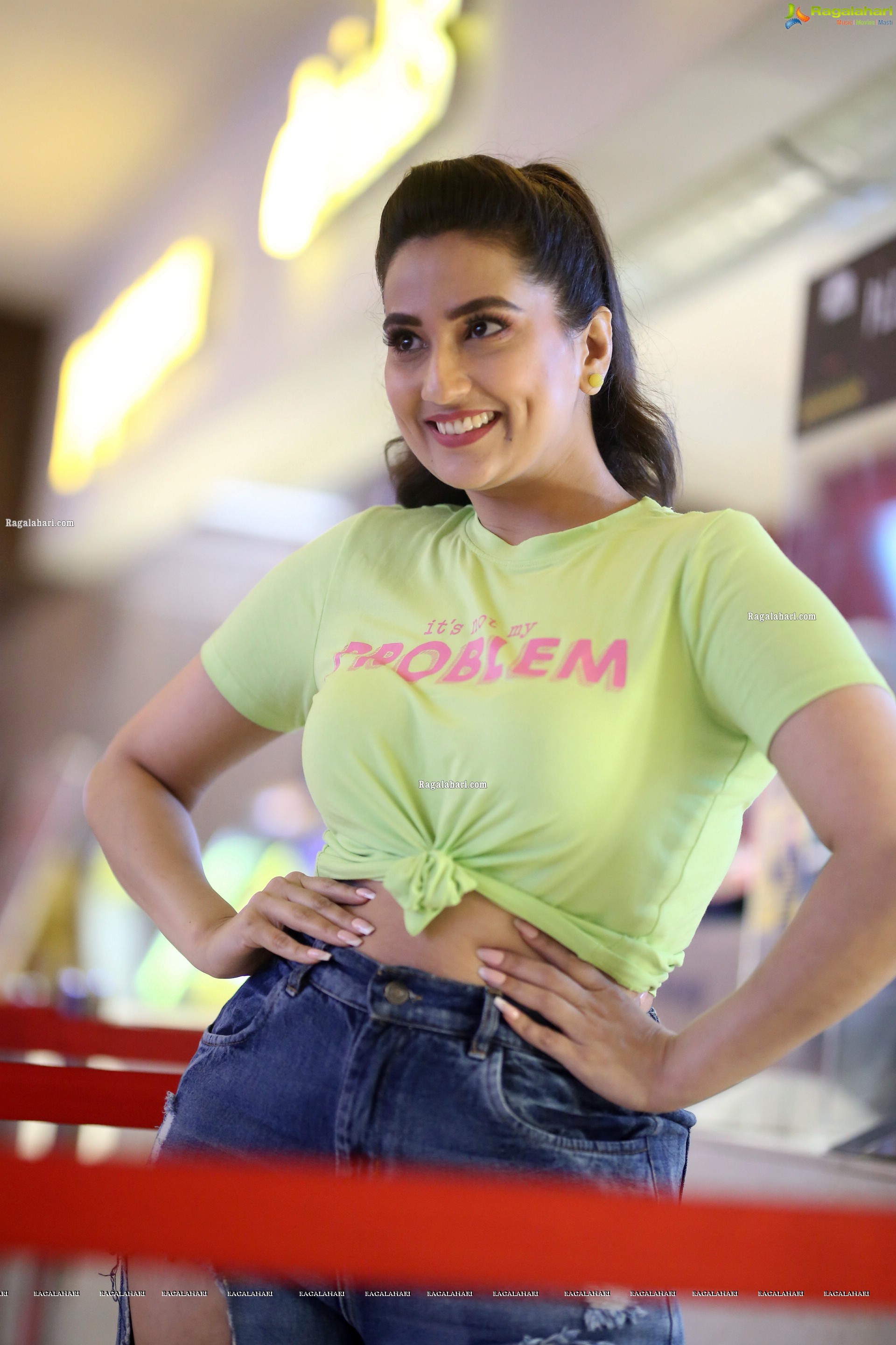 Manjusha at Most Eligible Bachelor Movie Trailer Launch, HD Photo Gallery