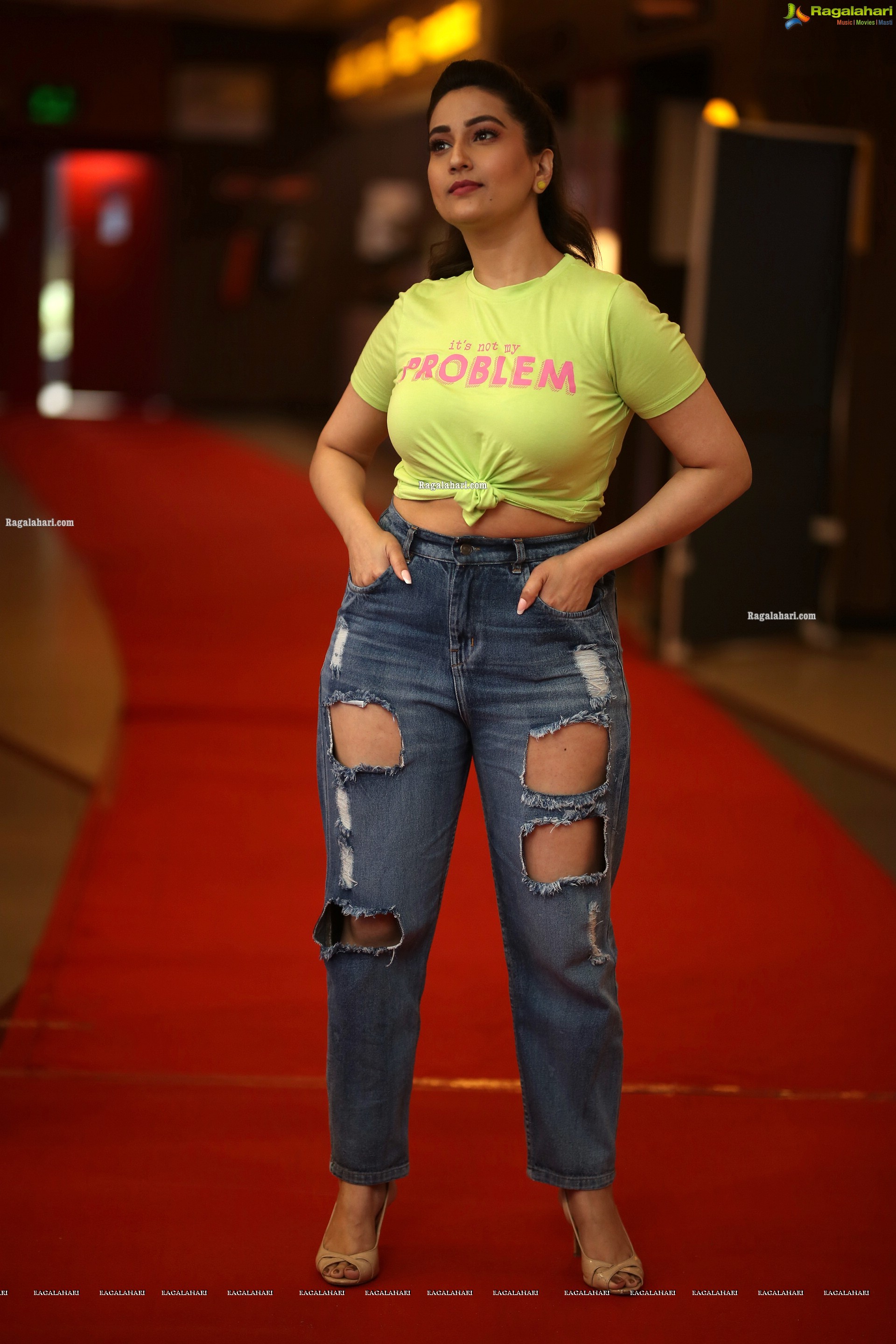 Manjusha at Most Eligible Bachelor Movie Trailer Launch, HD Photo Gallery