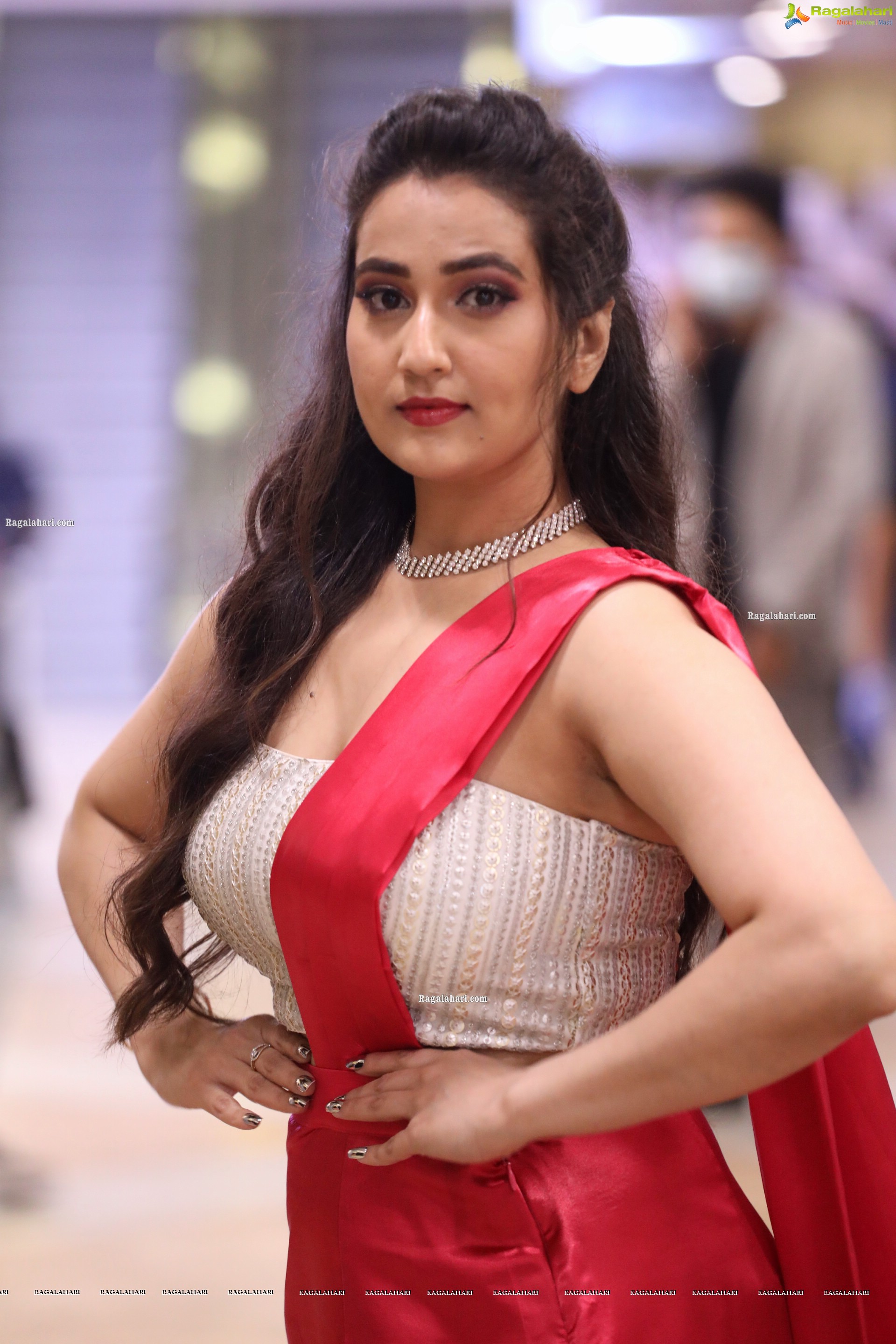 Anchor Manjusha At SIIMA Awards 2021, HD Photo Gallery