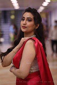 Anchor Manjusha at At SIIMA Awards 2021