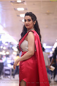 Anchor Manjusha at At SIIMA Awards 2021
