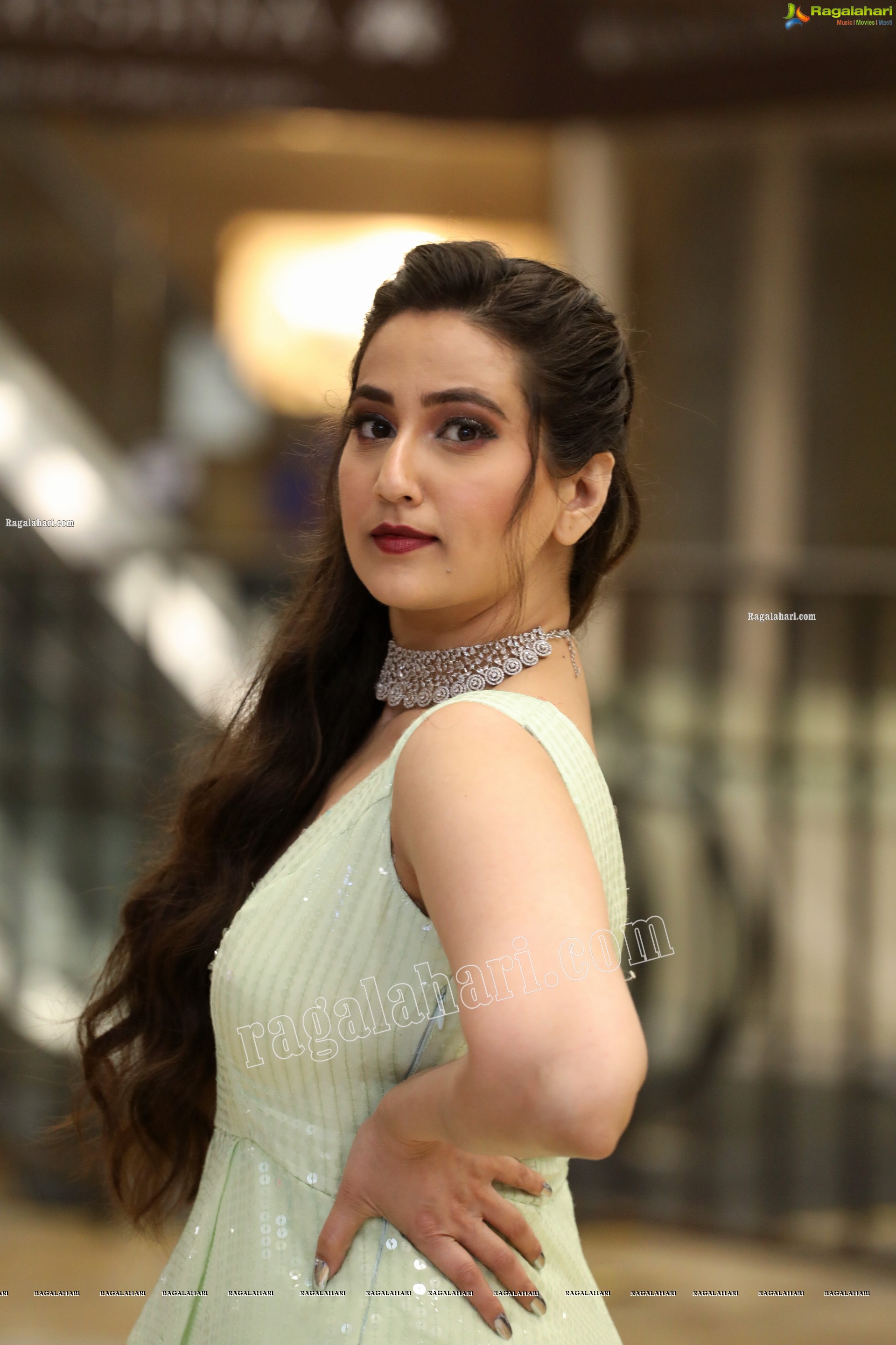 Anchor Manjusha at SIIMA Awards 2021 Day 2, HD Photo Gallery