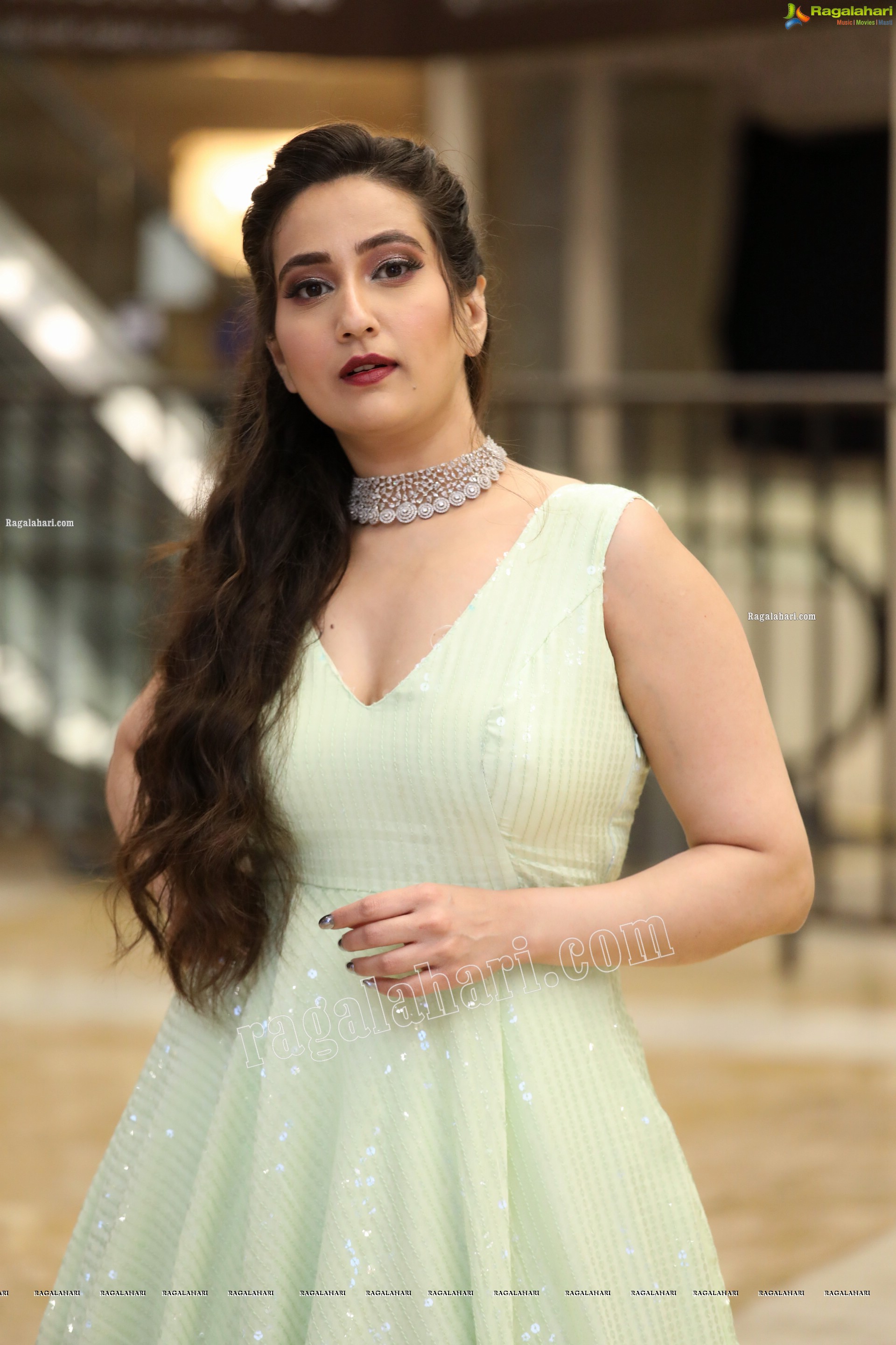 Anchor Manjusha at SIIMA Awards 2021 Day 2, HD Photo Gallery