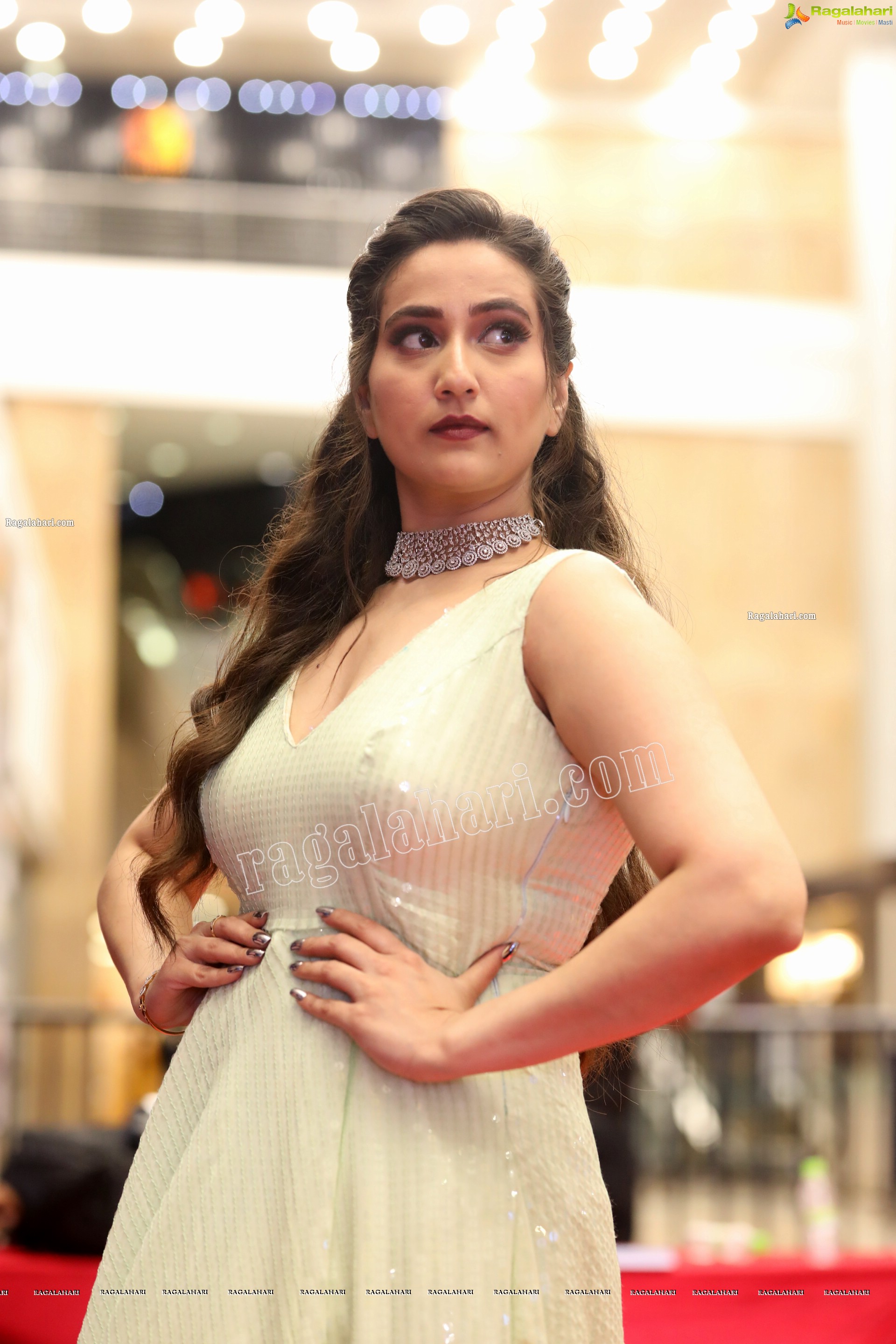 Anchor Manjusha at SIIMA Awards 2021 Day 2, HD Photo Gallery