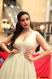 Anchor Manjusha at SIIMA Awards 2021 Day 2