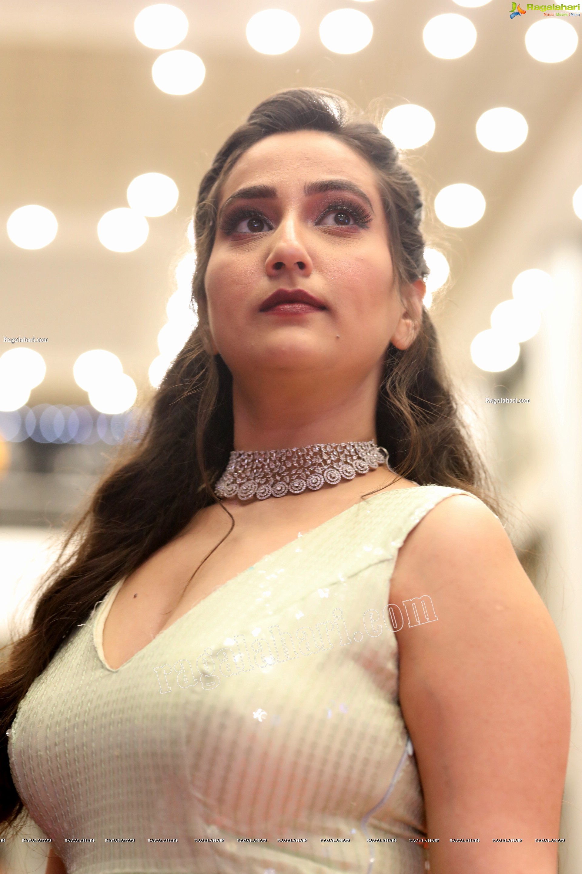 Anchor Manjusha at SIIMA Awards 2021 Day 2, HD Photo Gallery