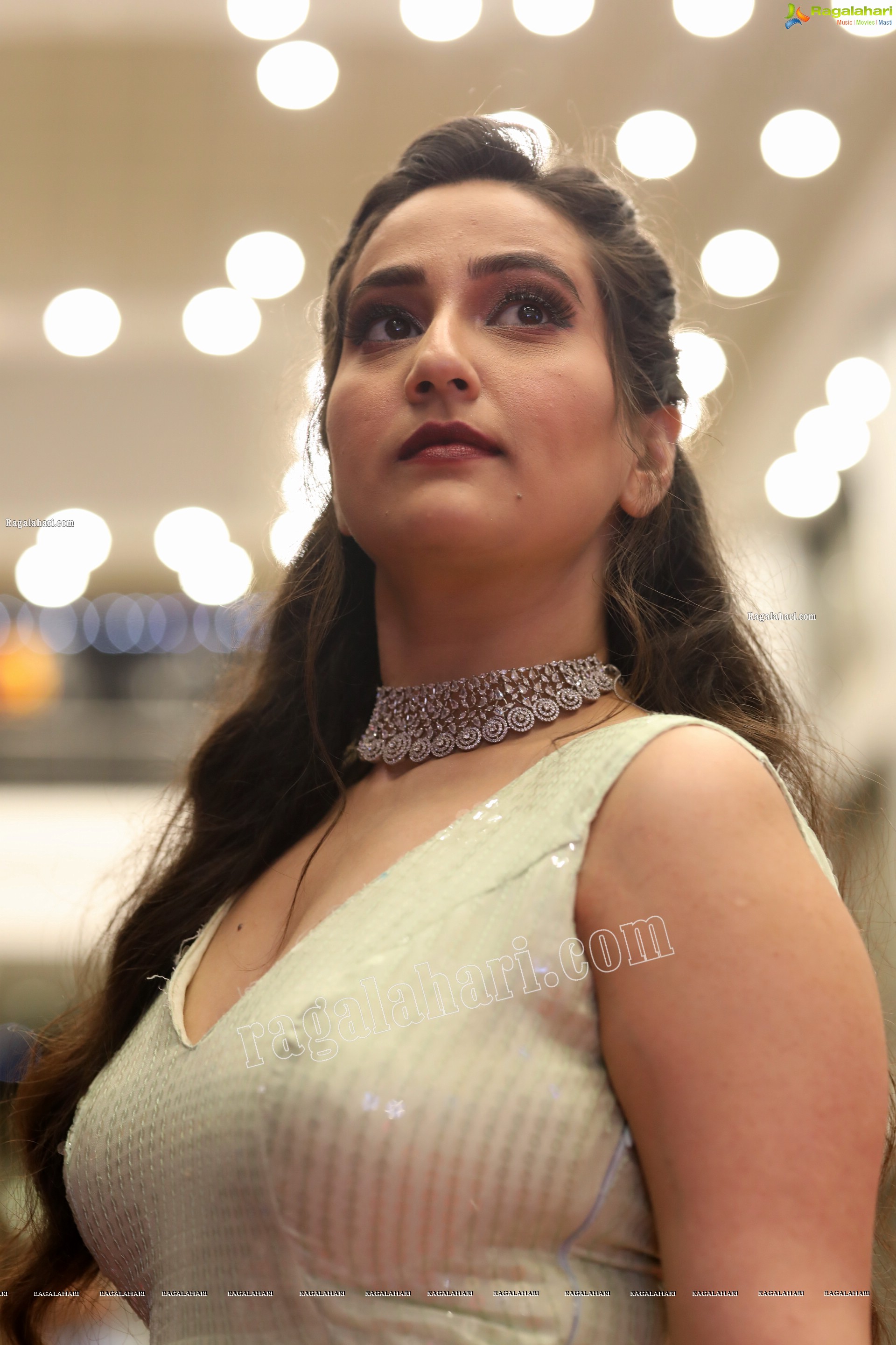 Anchor Manjusha at SIIMA Awards 2021 Day 2, HD Photo Gallery