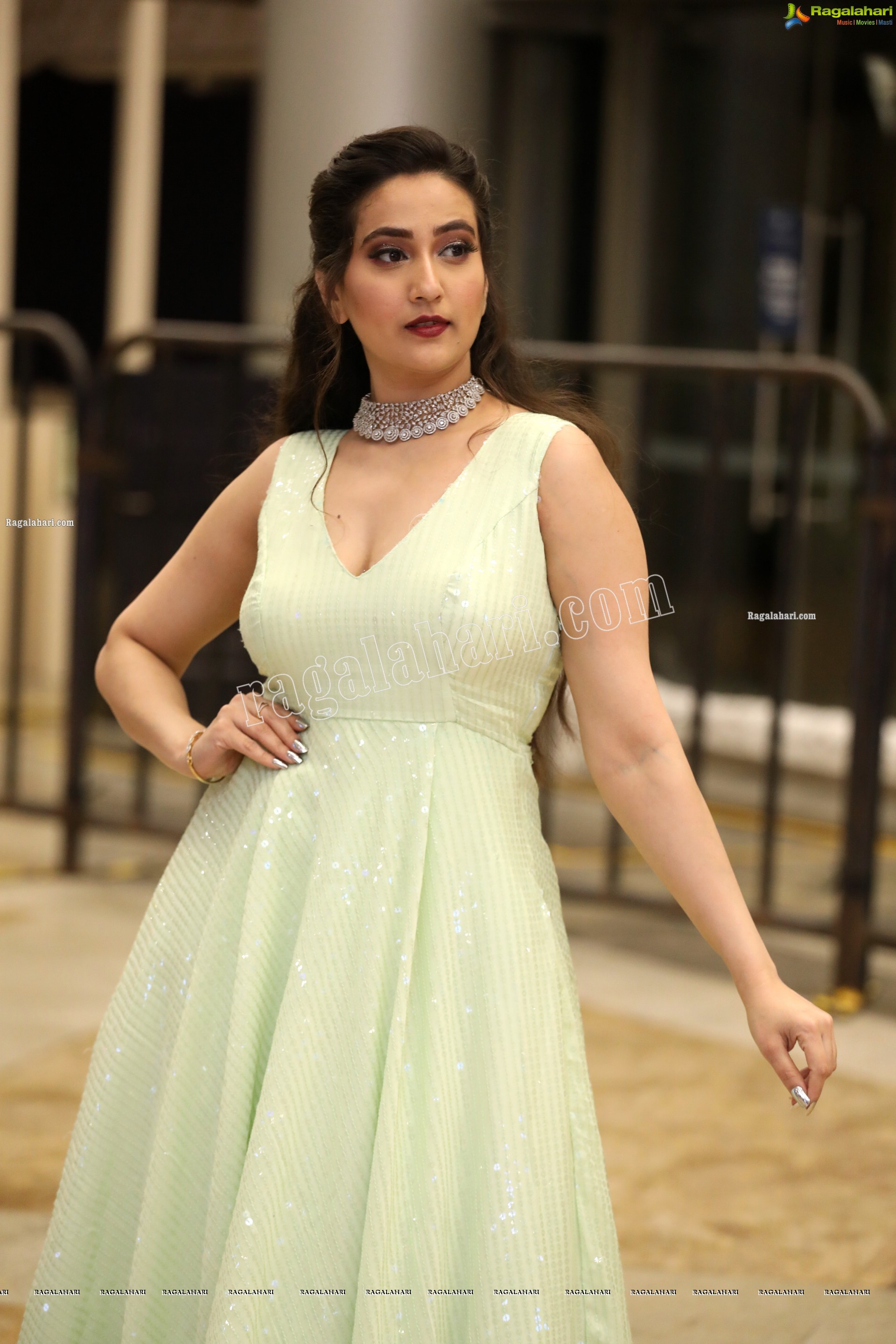 Anchor Manjusha at SIIMA Awards 2021 Day 2, HD Photo Gallery