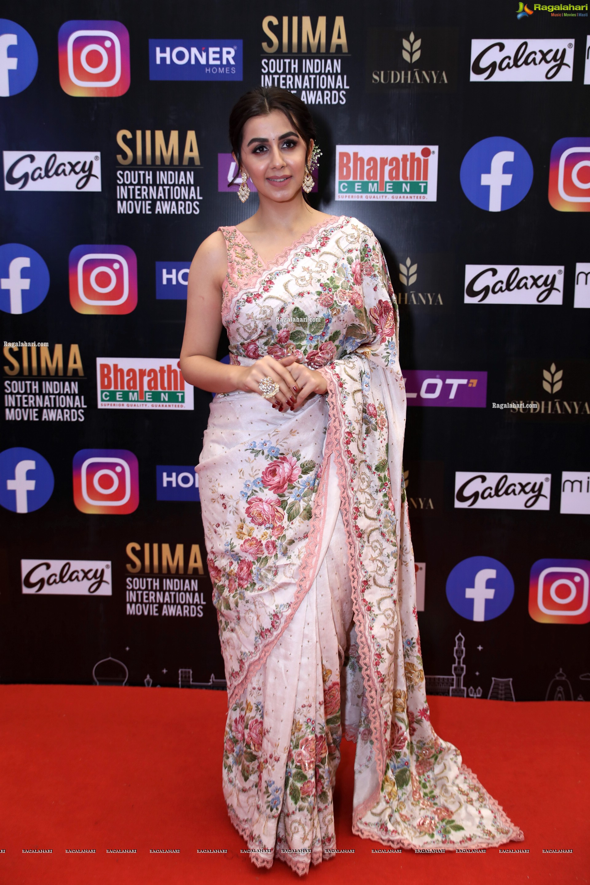 Nikki Galrani at SIIMA Awards 2021 Day 2, HD Photo Gallery