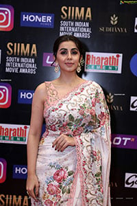 Nikki Galrani at SIIMA Awards 2021 Day 2