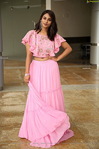 Pavani Bhimeneni Stills in Pink Designer Lehenga